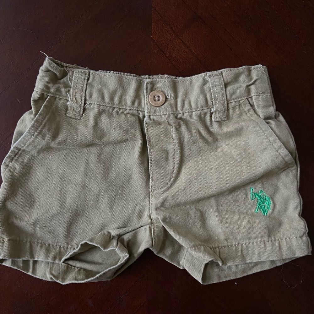 U.SβPOLO boy shorts size 3/6M